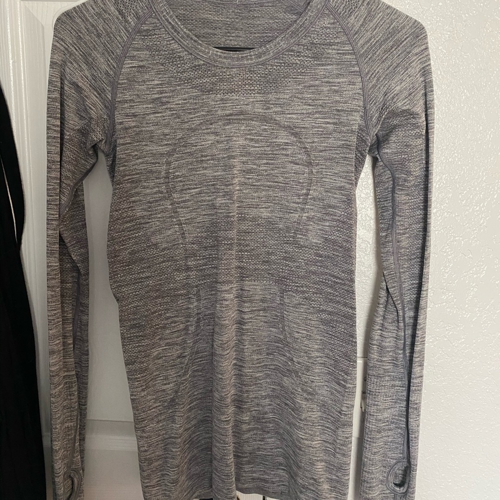 Lululemon gray long sleeve